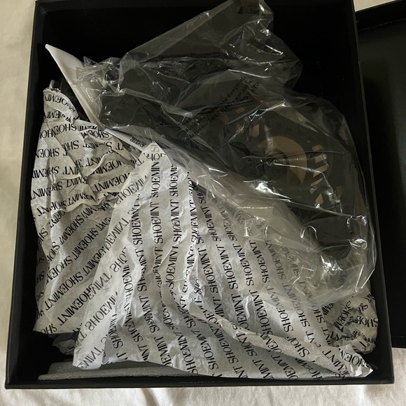 Brand New In Box. Black Lace Up Heels. Size 7 - Picture 4 of 9